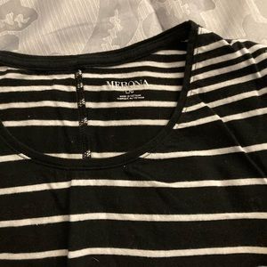 Merona black & white long sleeve top lg